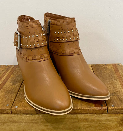 Temp Leather Boots - Tan