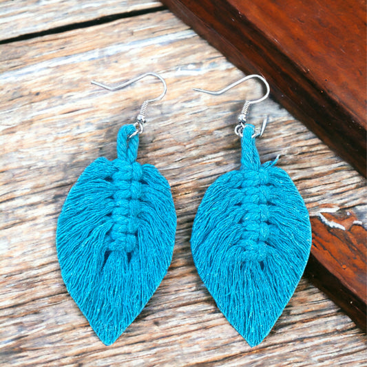 Macrame Leaf Earrings - Blue