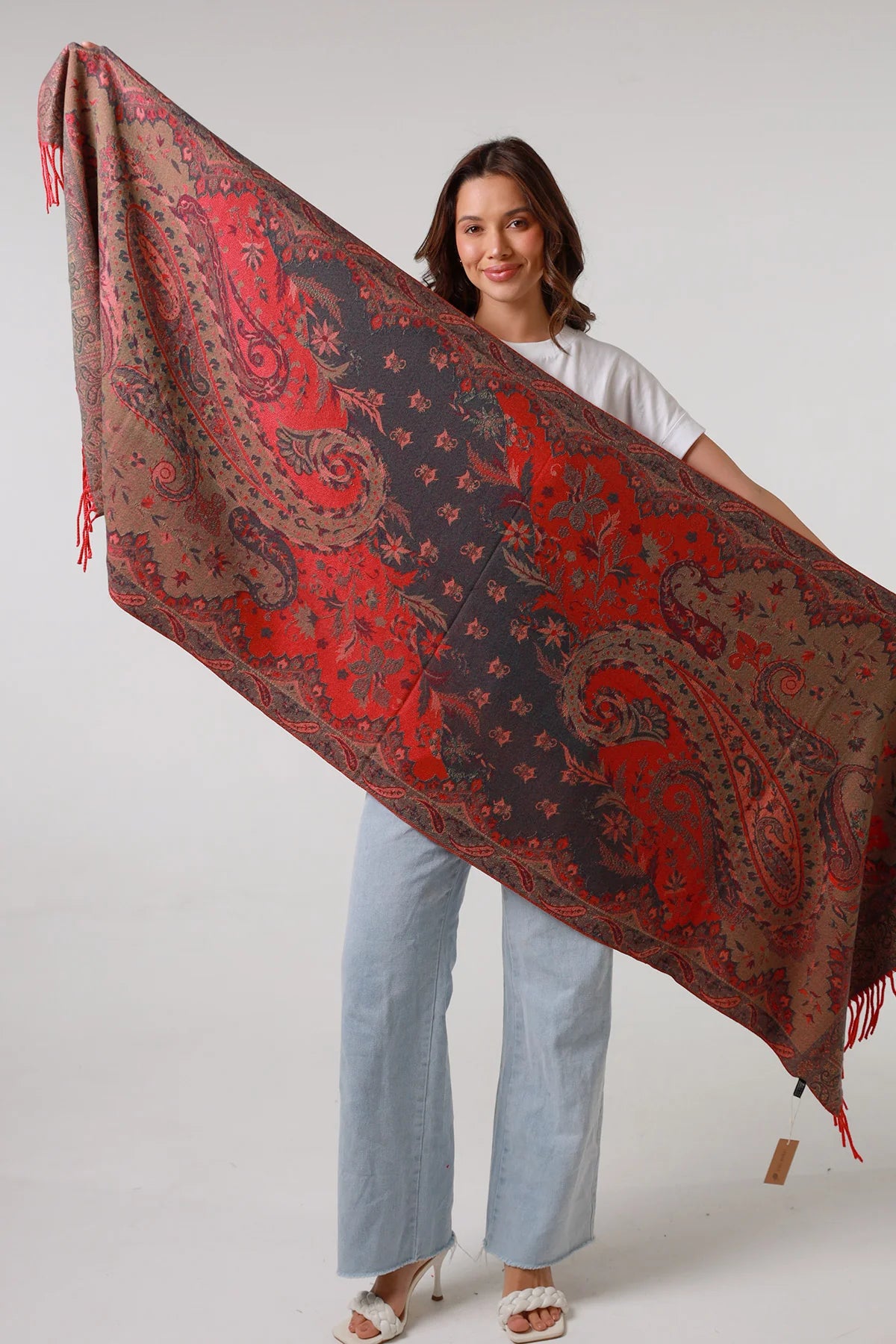 Winter scarf - reds and greens