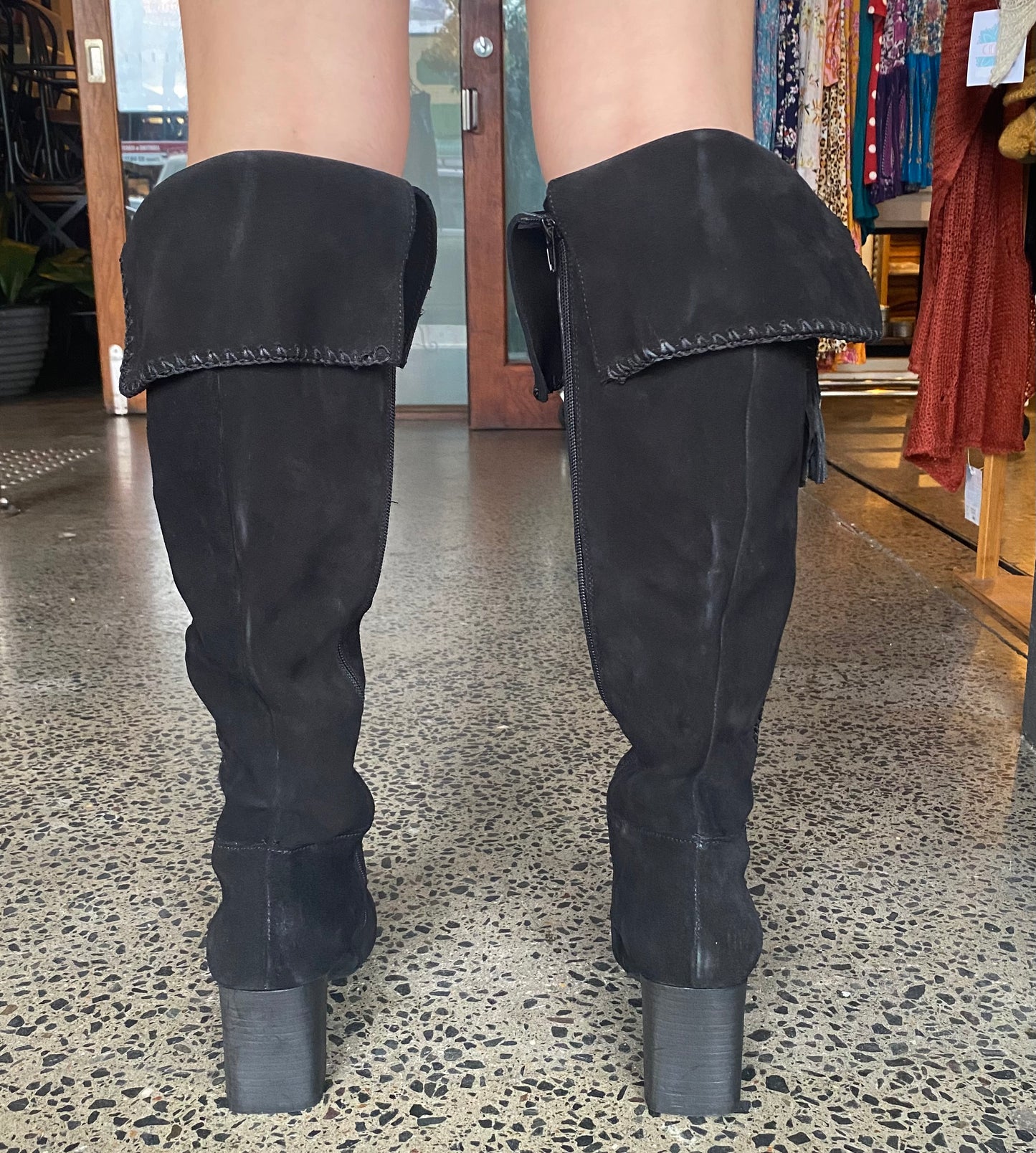 Mail Black Suede Boots