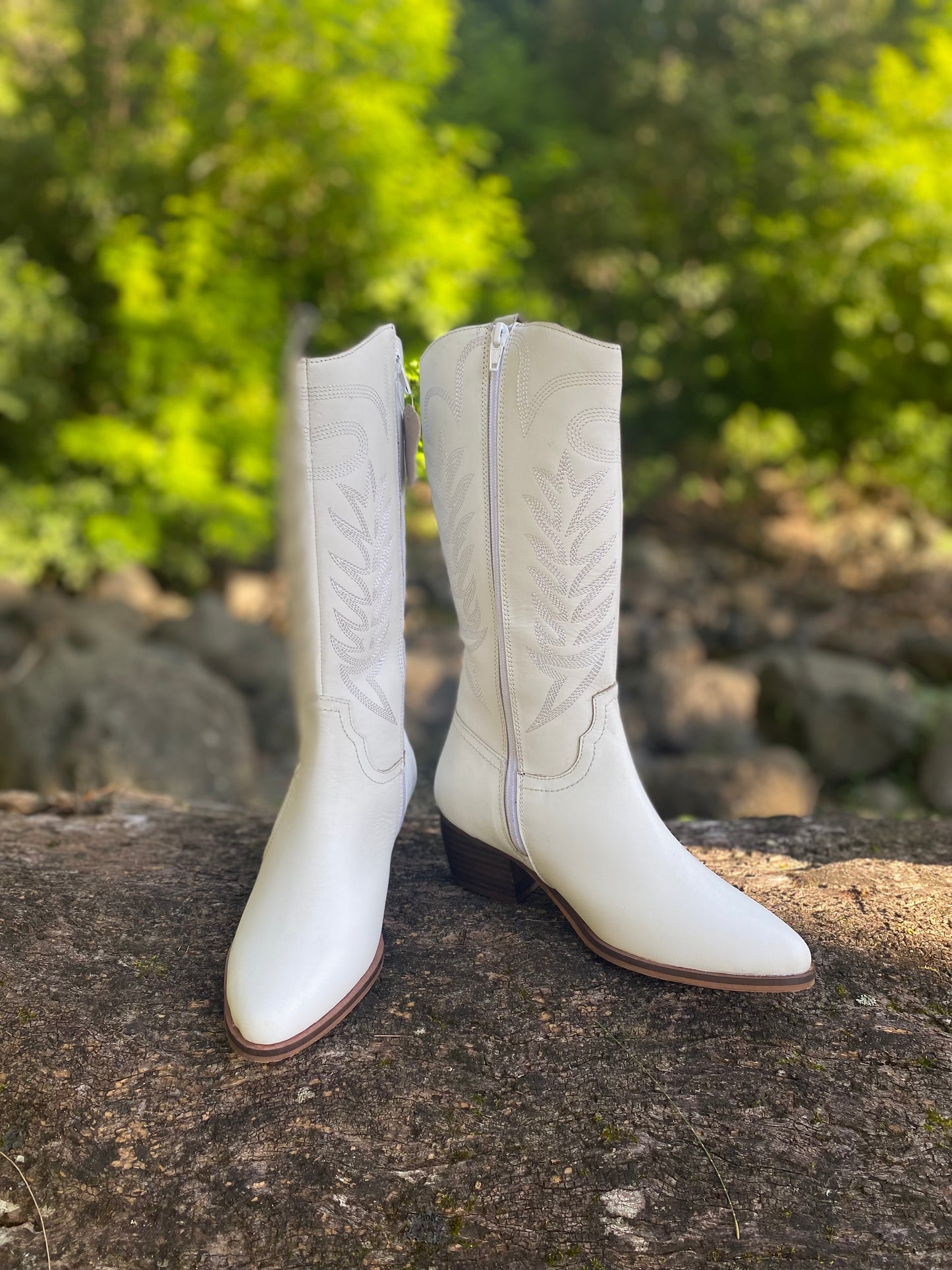 Dakota Boot - White