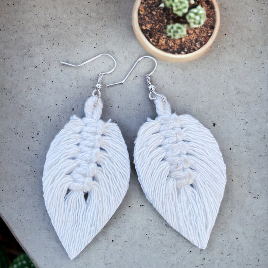 Macrame Leaf Earrings - White