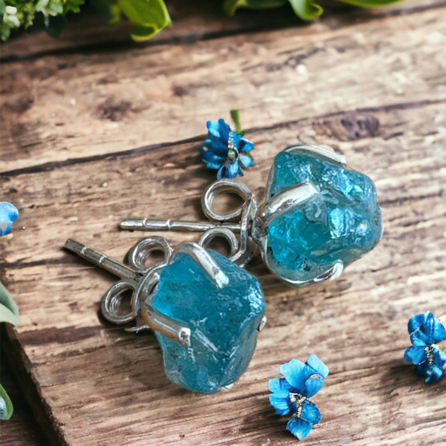 Raw apatite stone sterling silver stud earrings