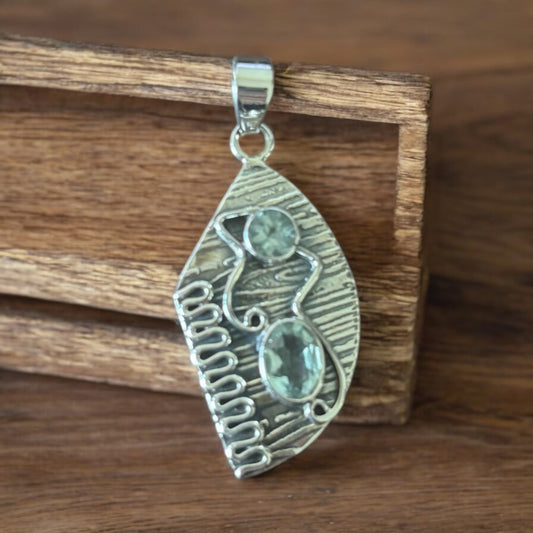 Aquamarine sterling silver pendant